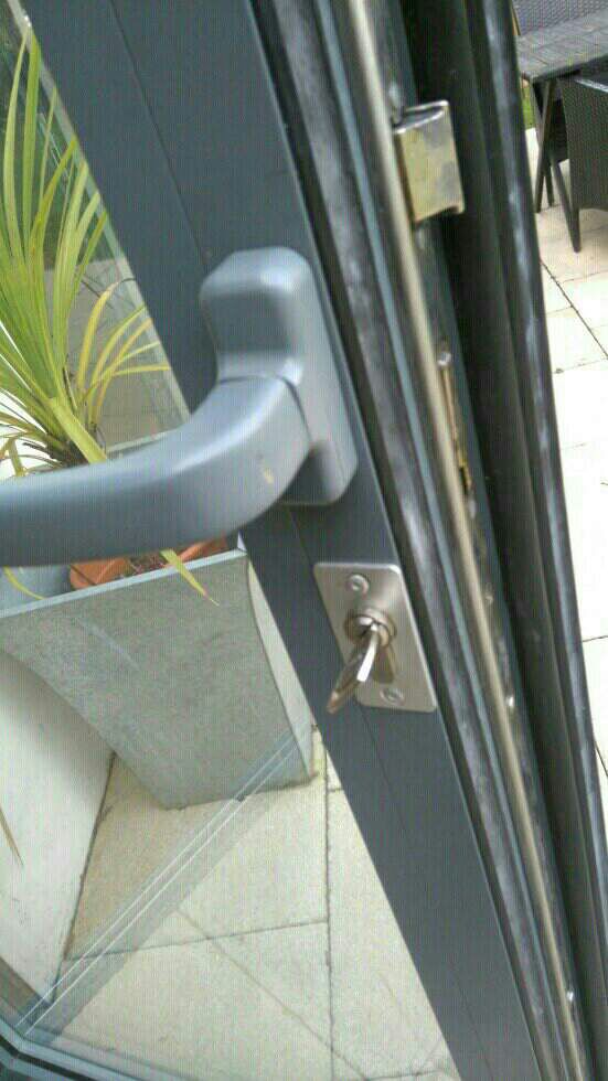 Aluminium door repair Wallsend 